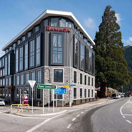 Ramada By Wyndham Queenstown Central Buitenkant foto