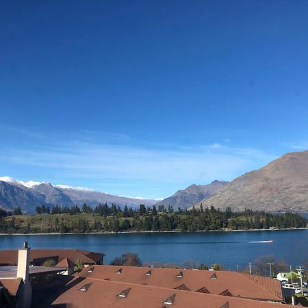 Ramada By Wyndham Queenstown Central Buitenkant foto