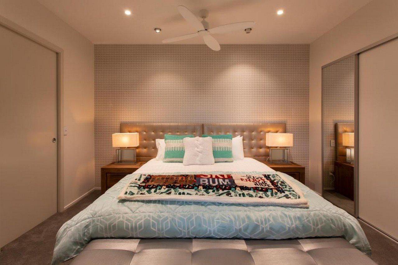 Ramada By Wyndham Queenstown Central Buitenkant foto