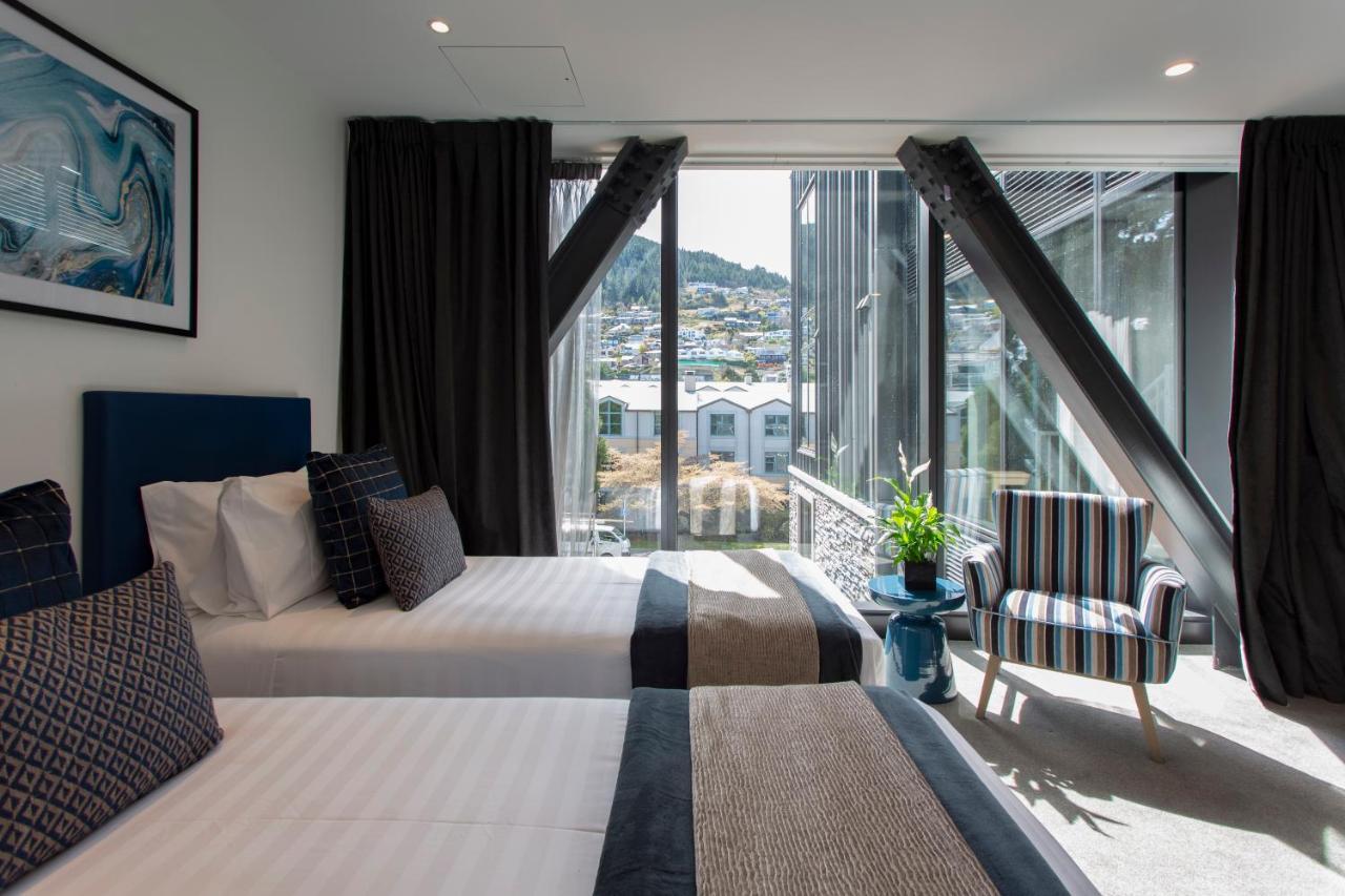 Ramada By Wyndham Queenstown Central Buitenkant foto