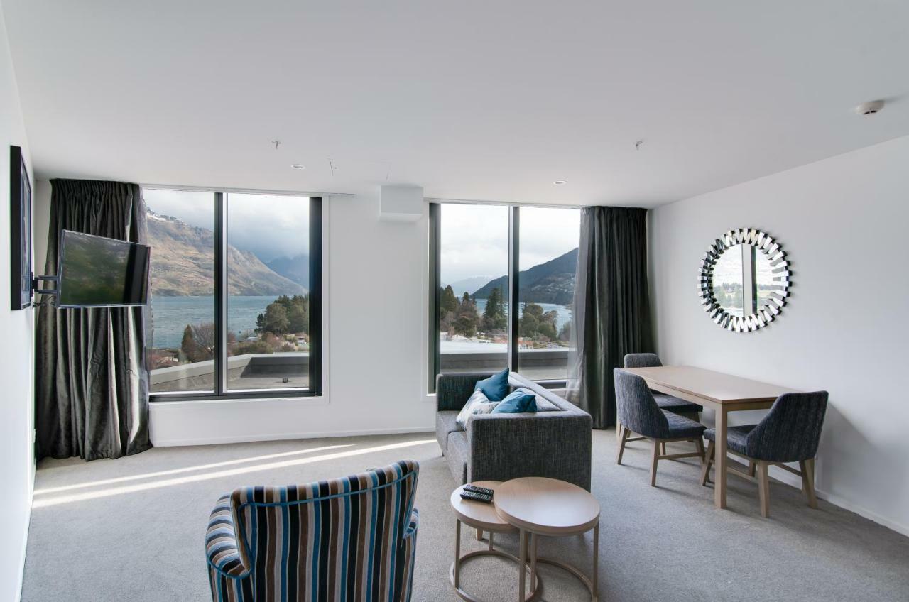 Ramada By Wyndham Queenstown Central Buitenkant foto
